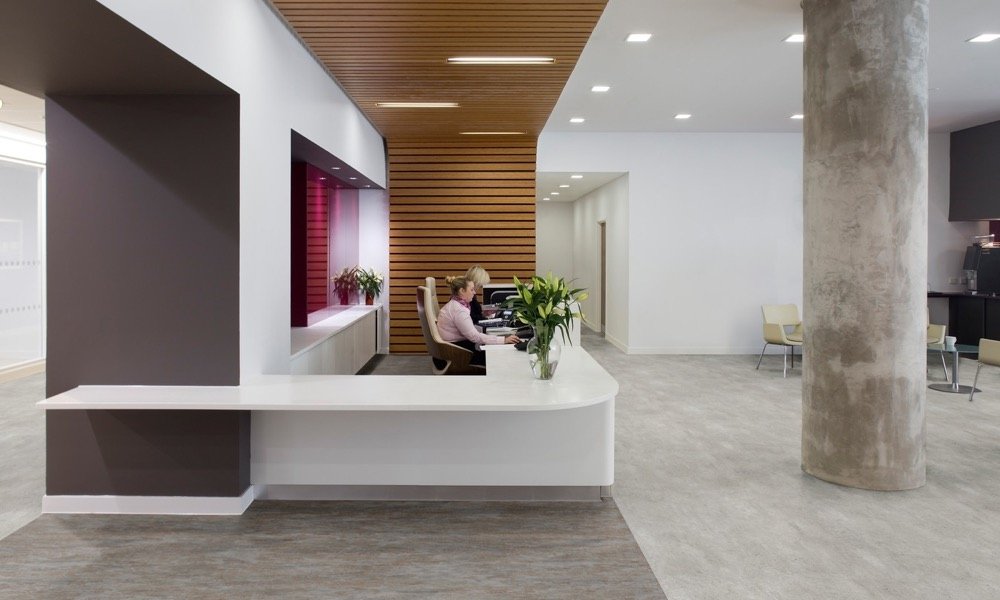 Montefiore Hospital, Brighton and Hove, United Kingdom. Architect: Nightingale Associates, 2012. Interior view of reception area.